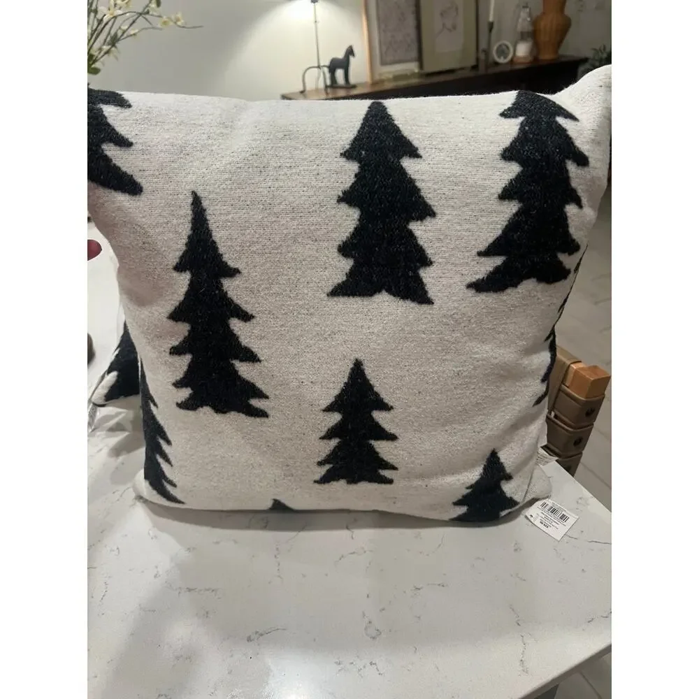 NWT Pair of Christmas Pillow